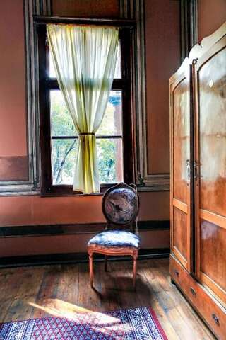 Гостевой дом Guest House Old Plovdiv Пловдив Трехместный номер с общей ванной комнатой-8